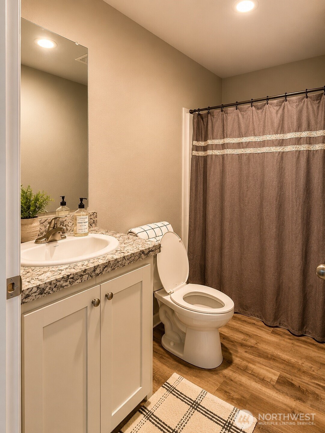 6240 Azure Way , Maple Falls, WA 98266