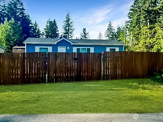 6240 Azure Way , Maple Falls, WA 98266