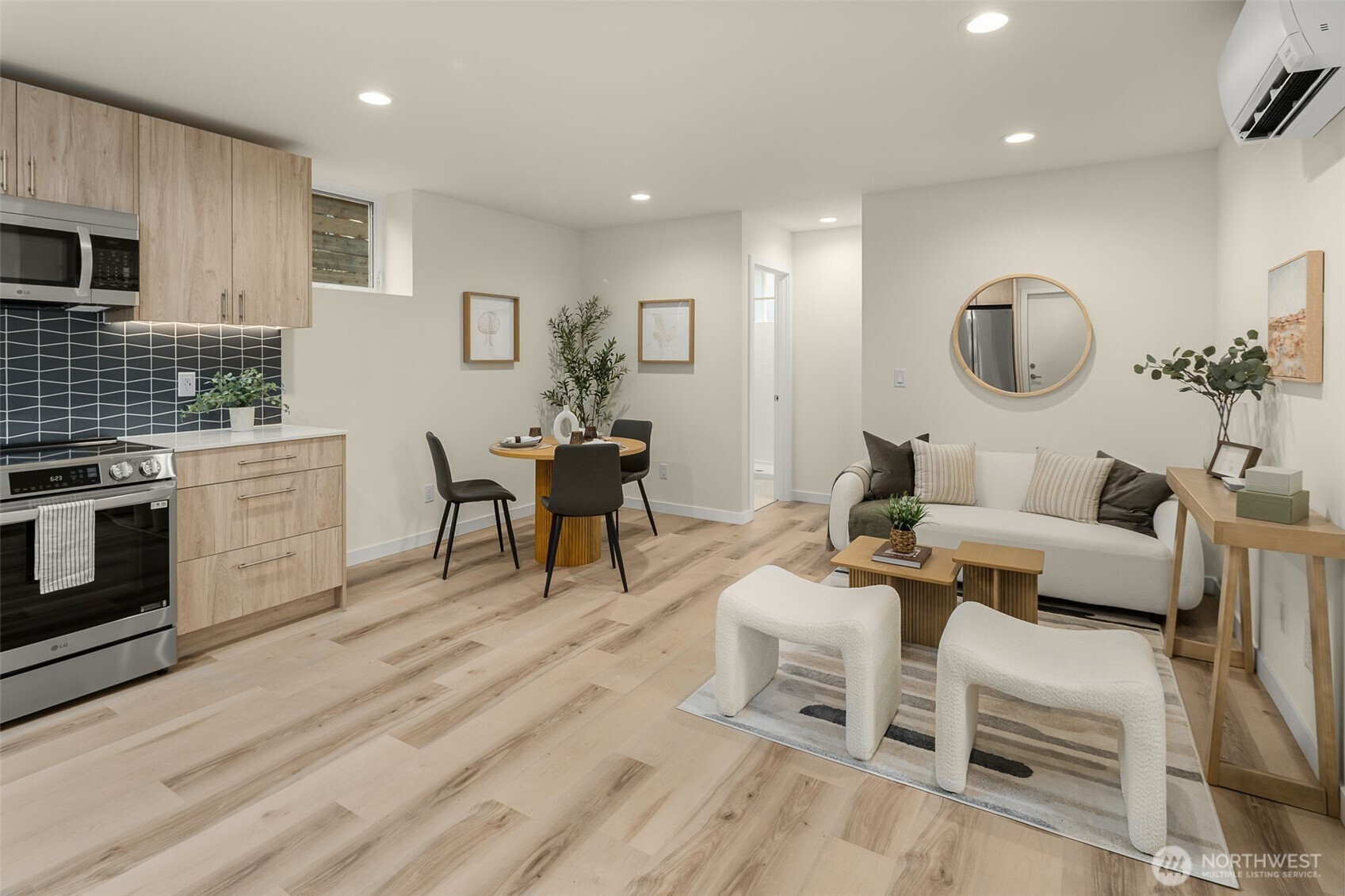 3918 S Juneau Street , Seattle, WA 98118