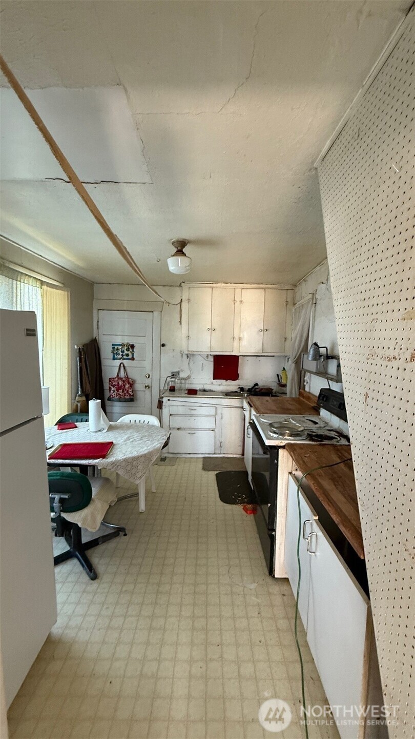 4816 S Chicago Street , Seattle, WA 98118