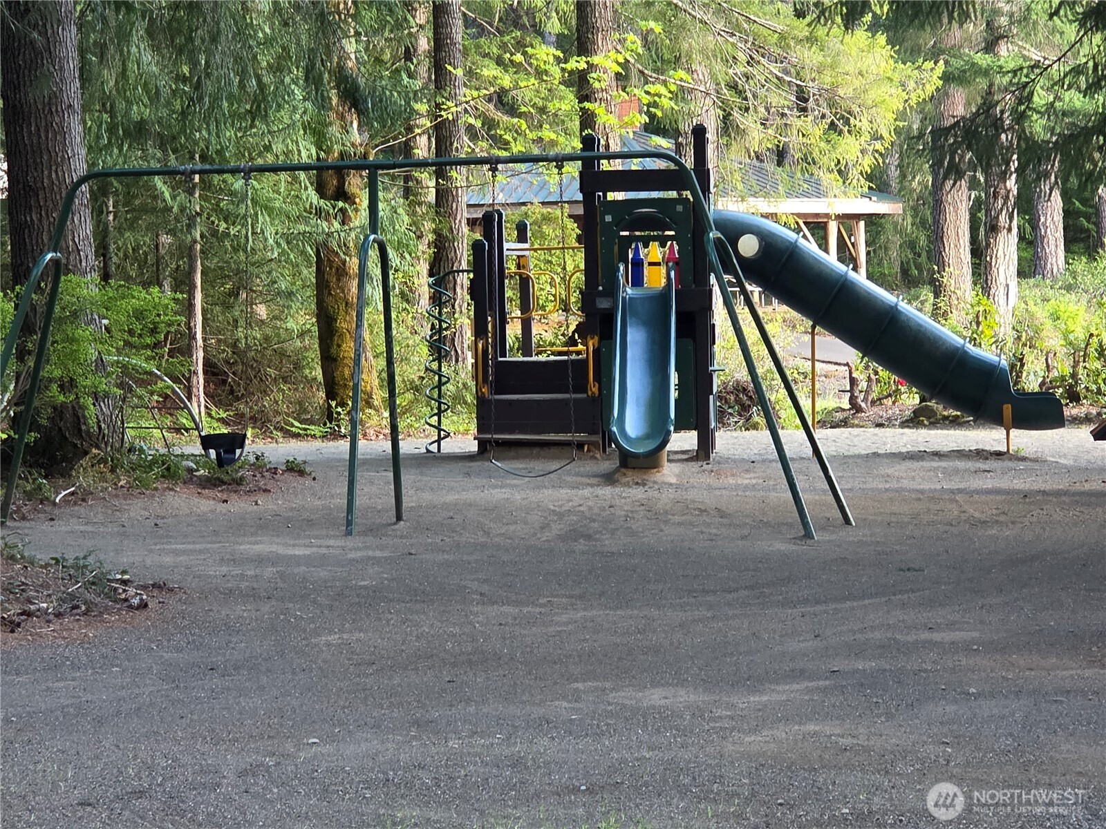 41 N Mt Rose Avenue , Hoodsport, WA 98548