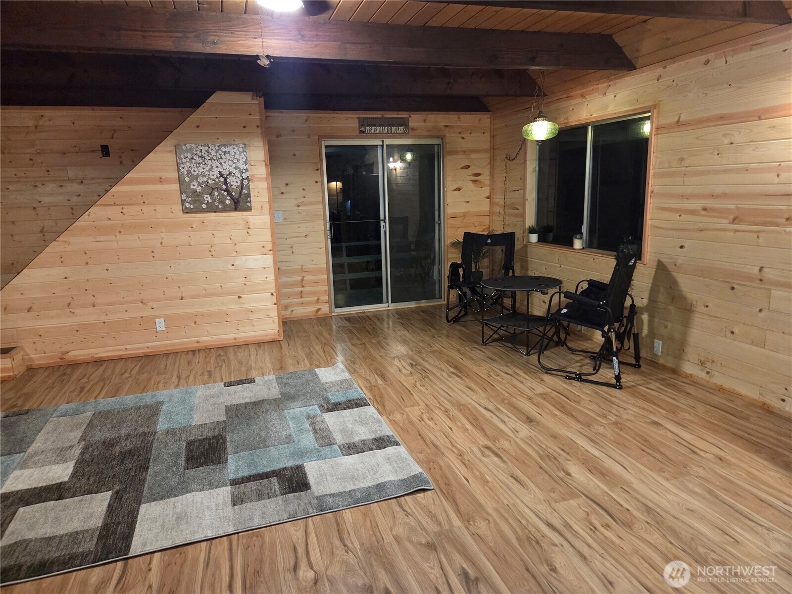 41 N Mt Rose Avenue , Hoodsport, WA 98548