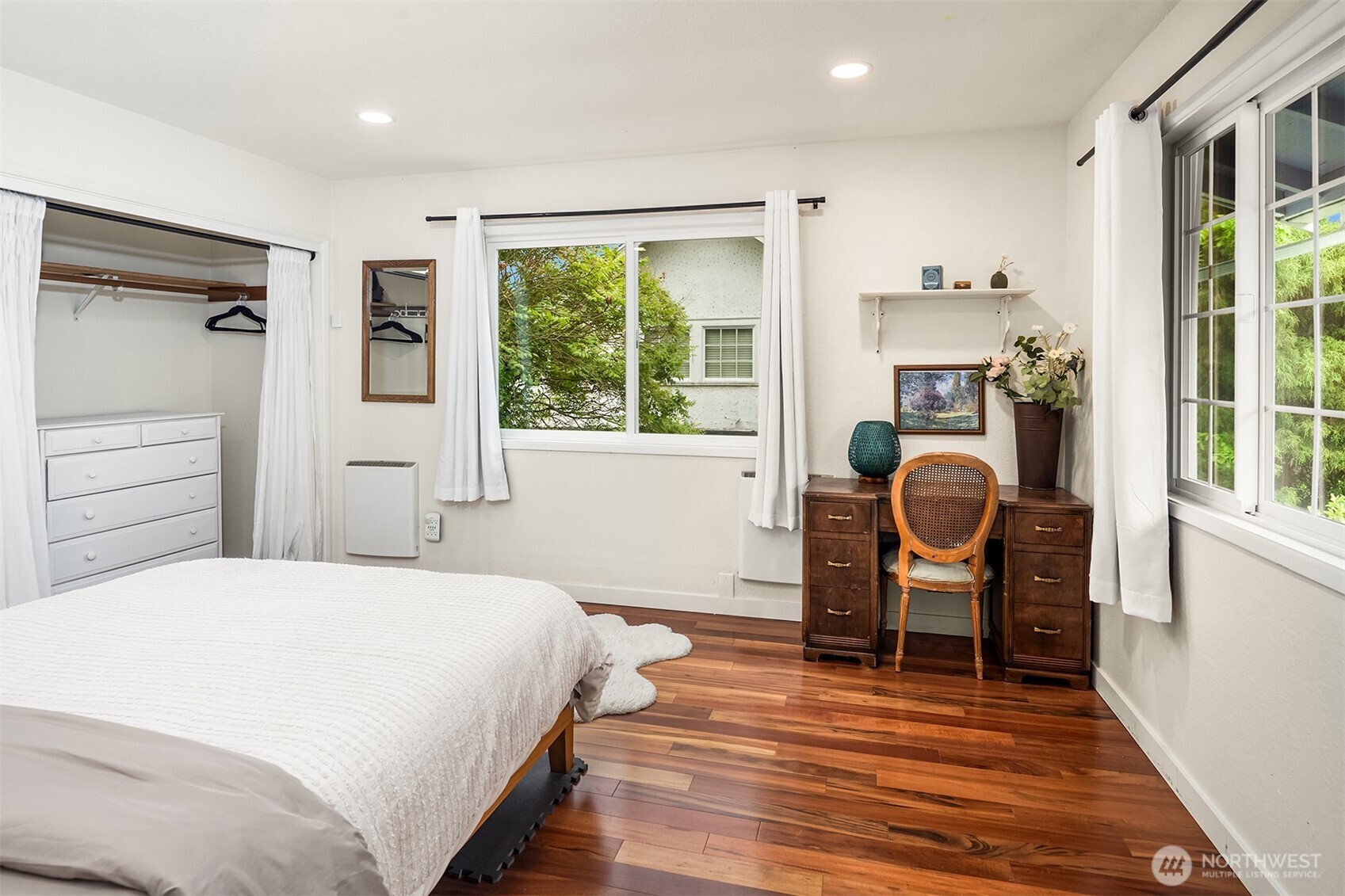 9823 Arrowsmith Avenue S, Seattle, WA 98118
