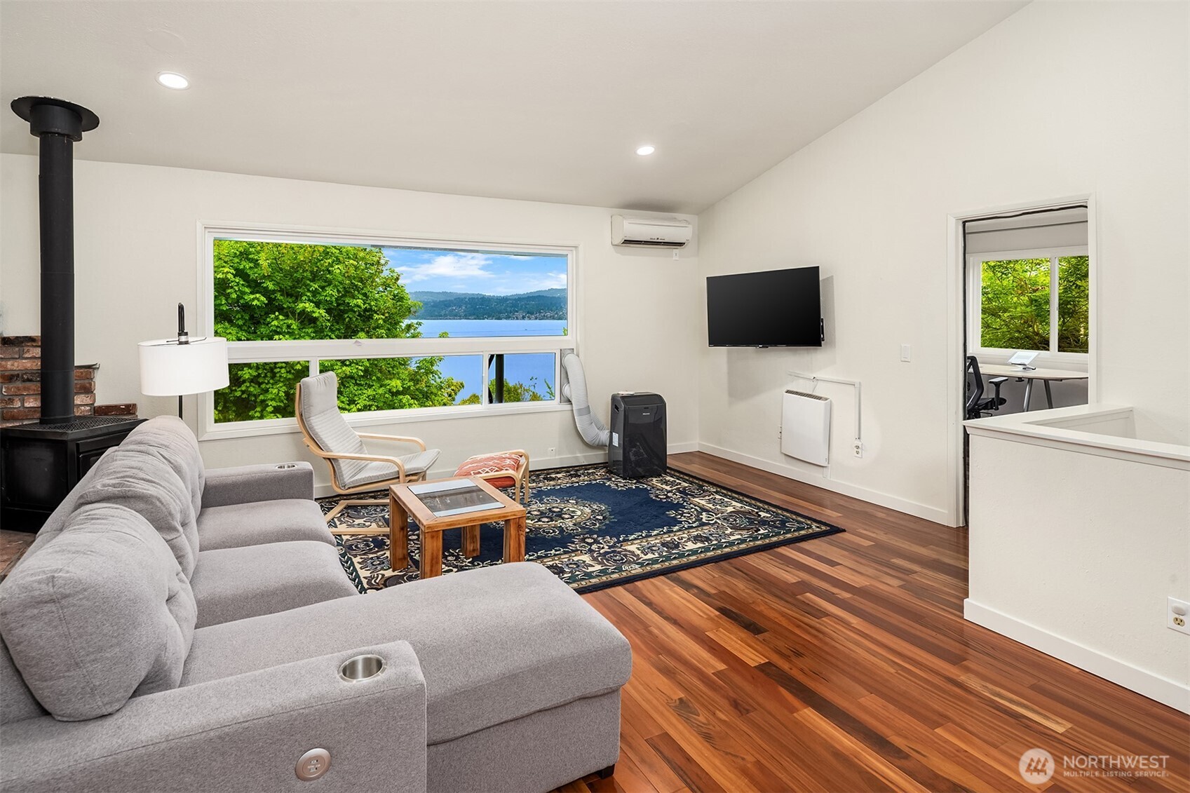 9823 Arrowsmith Avenue S, Seattle, WA 98118