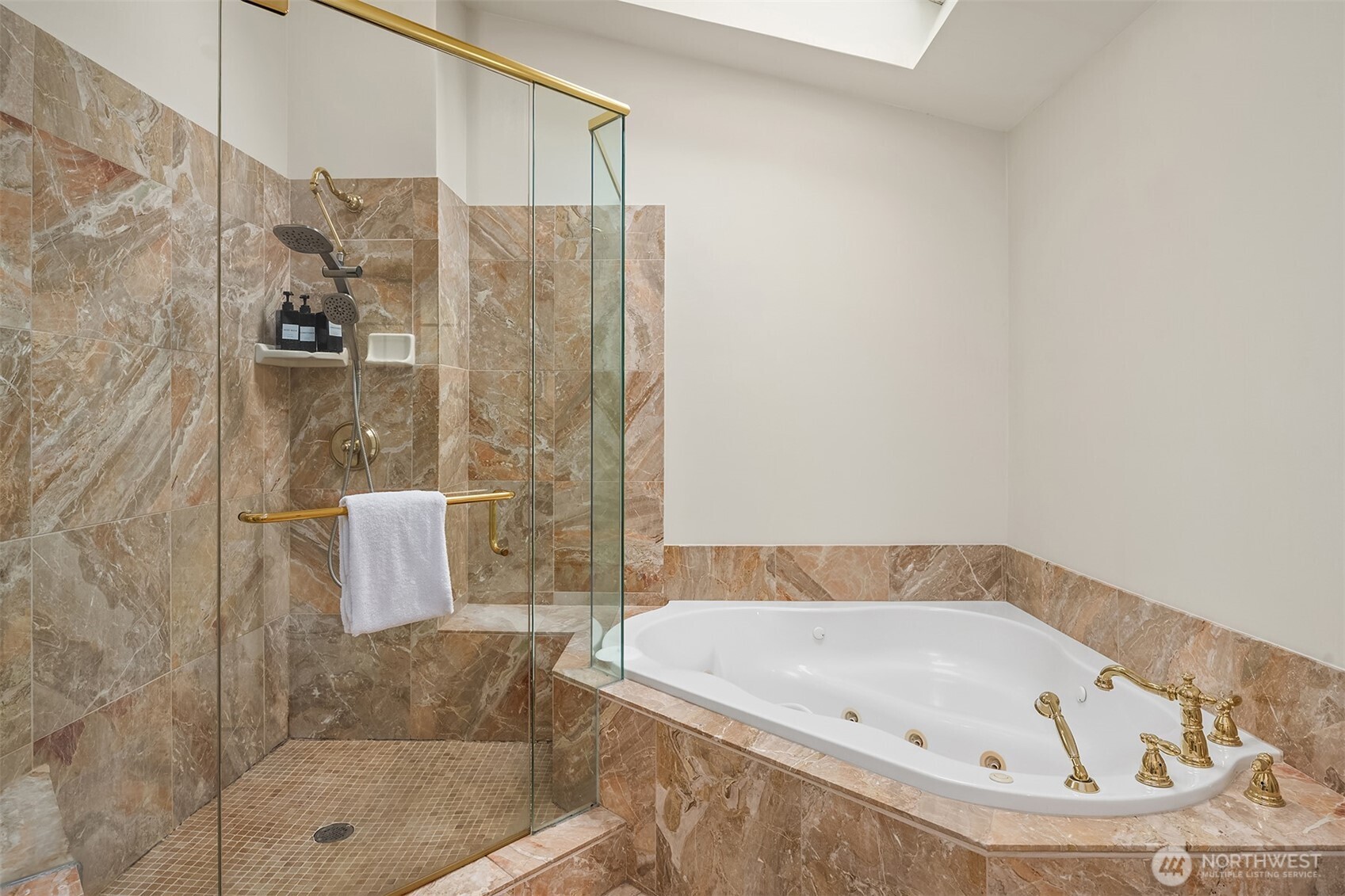 9823 Arrowsmith Avenue S, Seattle, WA 98118