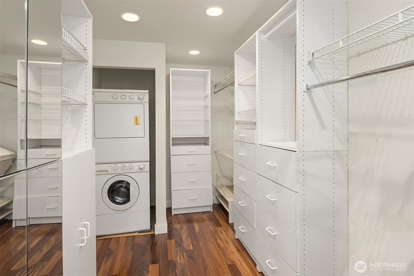 9823 Arrowsmith Avenue S, Seattle, WA 98118