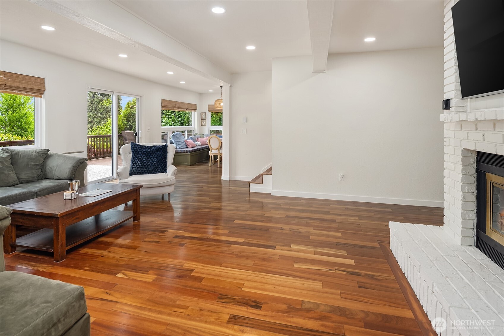 9823 Arrowsmith Avenue S, Seattle, WA 98118