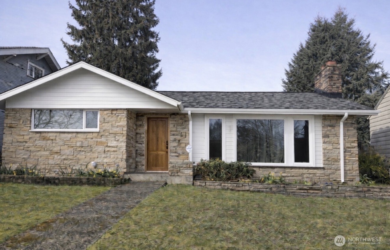 2351 18th Avenue S, Seattle, WA 98144
