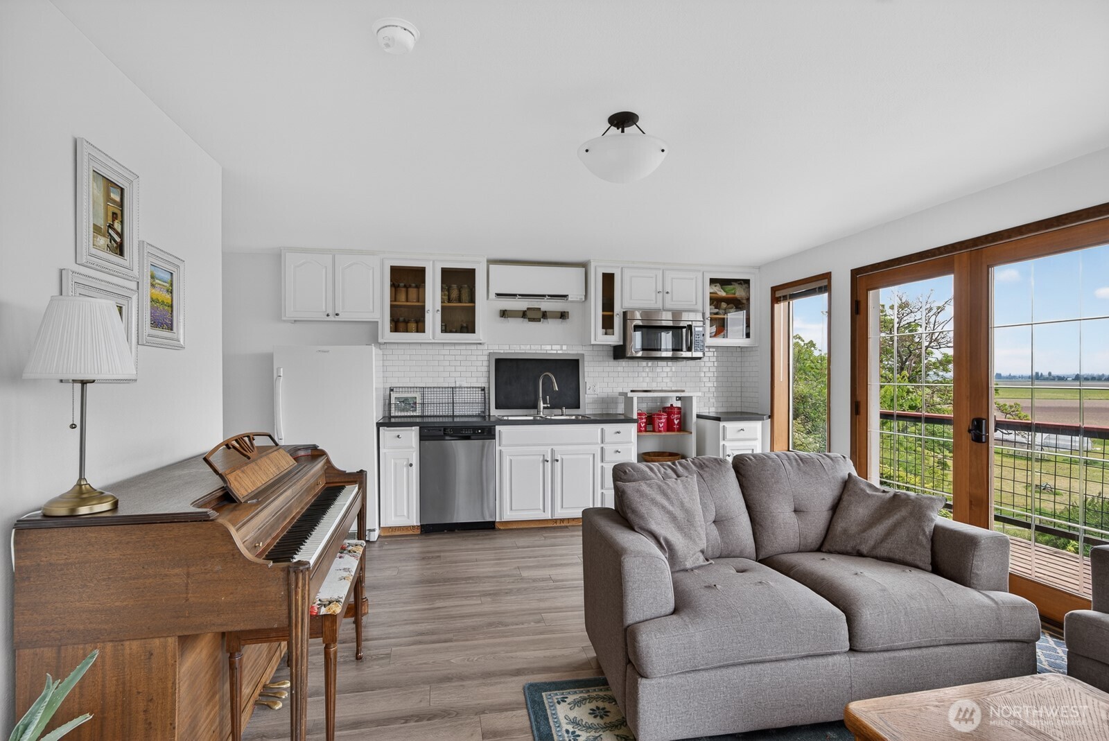 18225 Best Road , Mount Vernon, WA 98273
