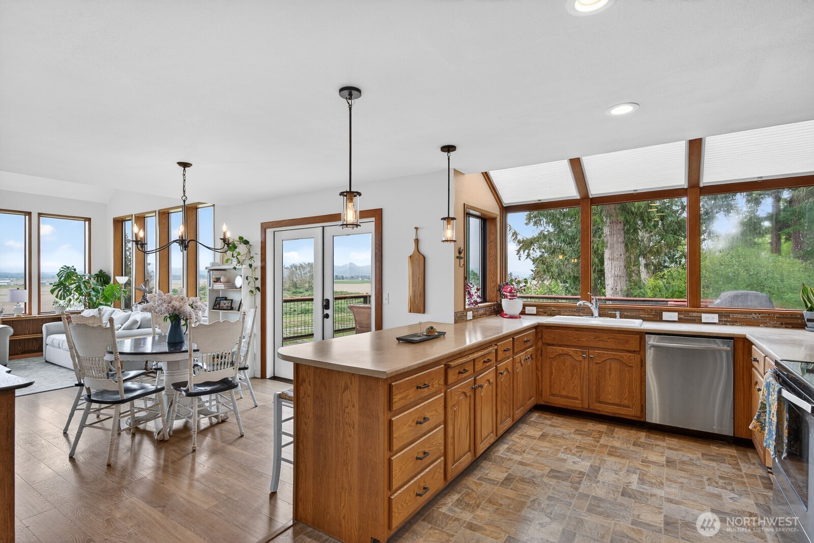 18225 Best Road , Mount Vernon, WA 98273