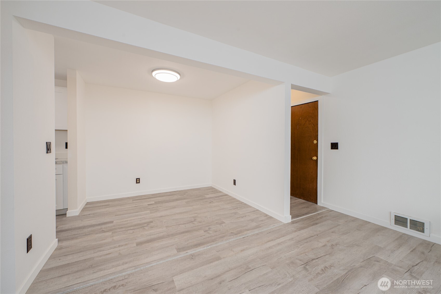 1505 N Visscher Street #P105, Tacoma, WA 98406-2423