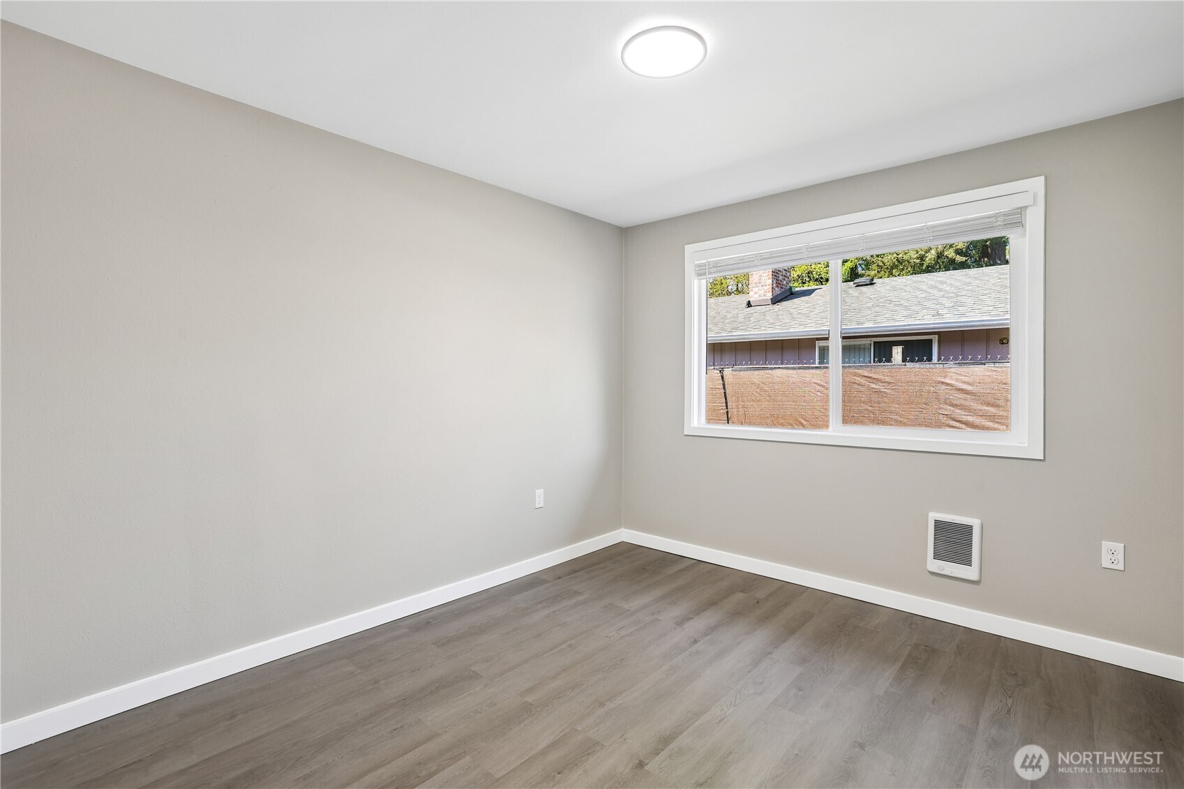 605 E 91st Street , Tacoma, WA 98445
