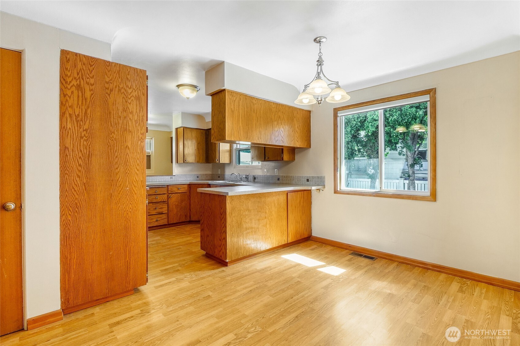 306 W 4th Avenue , Odessa, WA 99159