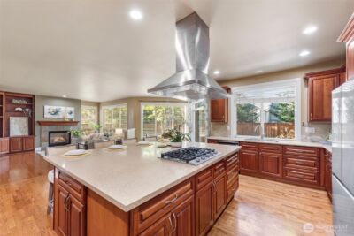20514 NE 23th Court , Sammamish, WA 98074-7428 - Photo 11