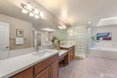 20514 NE 23th Court , Sammamish, WA 98074-7428 - Photo 21