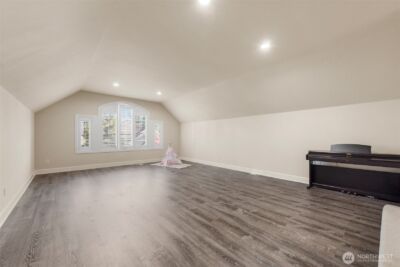 20514 NE 23th Court , Sammamish, WA 98074-7428 - Photo 28