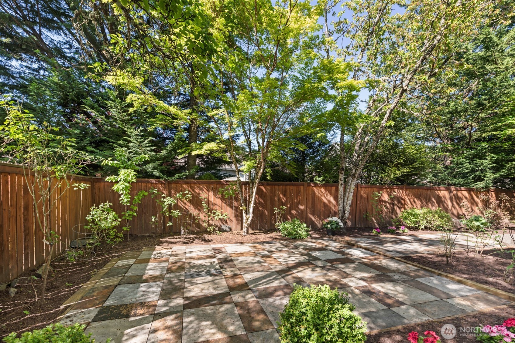 20514 NE 23th Court , Sammamish, WA 98074-7428
