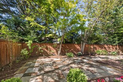 20514 NE 23th Court , Sammamish, WA 98074-7428 - Photo 30
