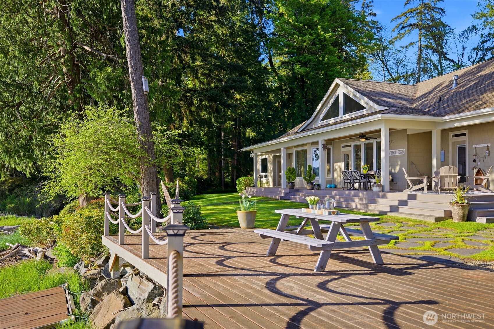 2860 E State Route 302 , Belfair, WA 98528