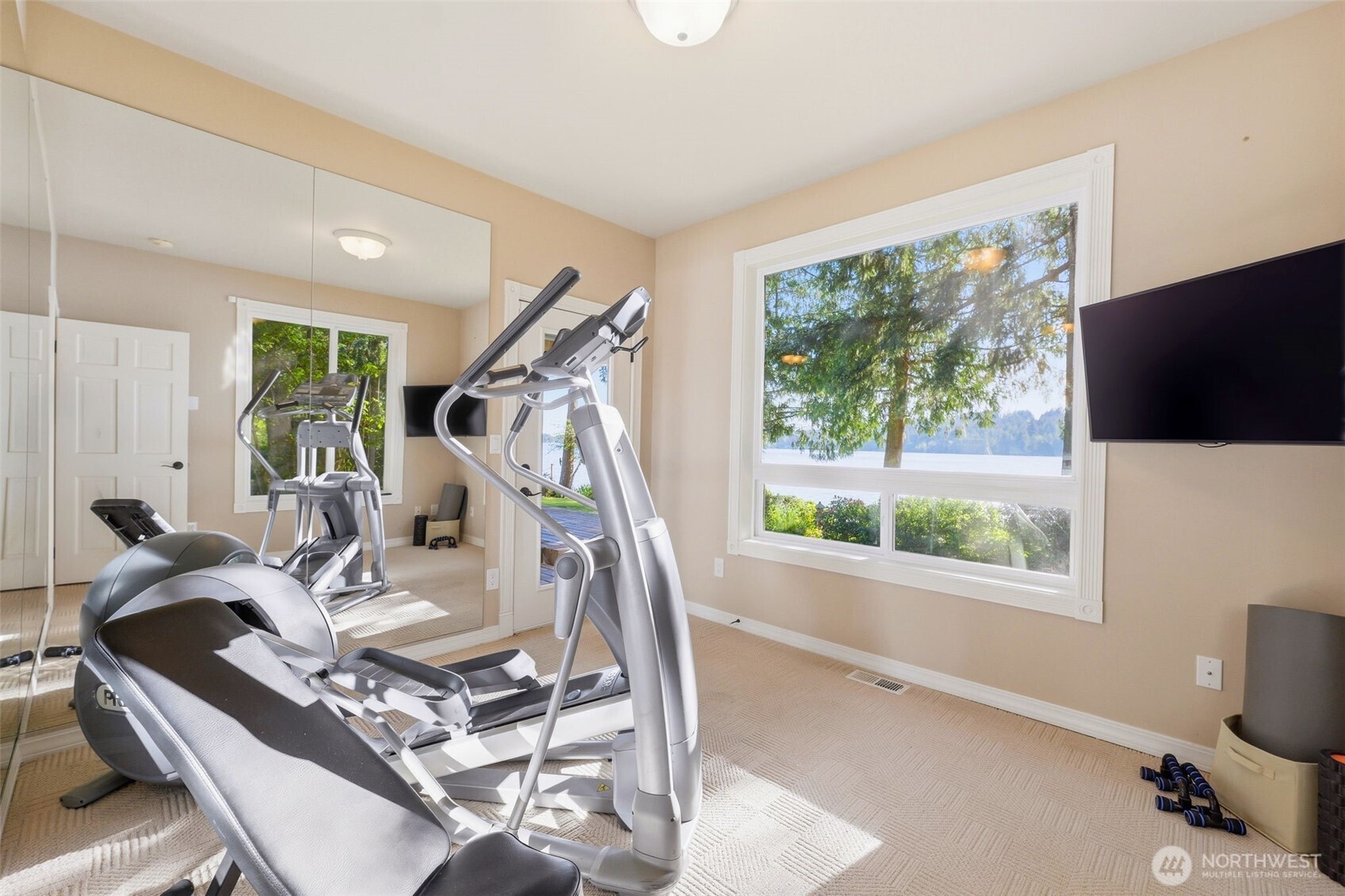2860 E State Route 302 , Belfair, WA 98528