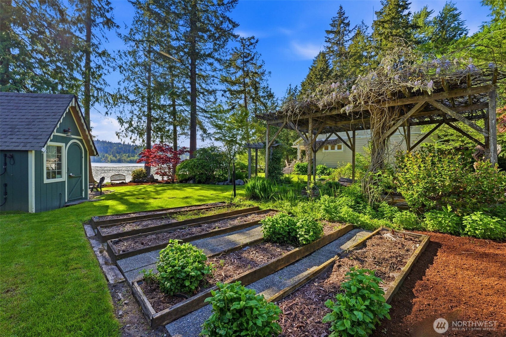 2860 E State Route 302 , Belfair, WA 98528