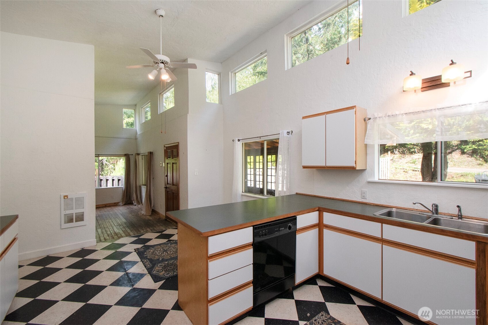 834 Little River , Port Angeles, WA 98363