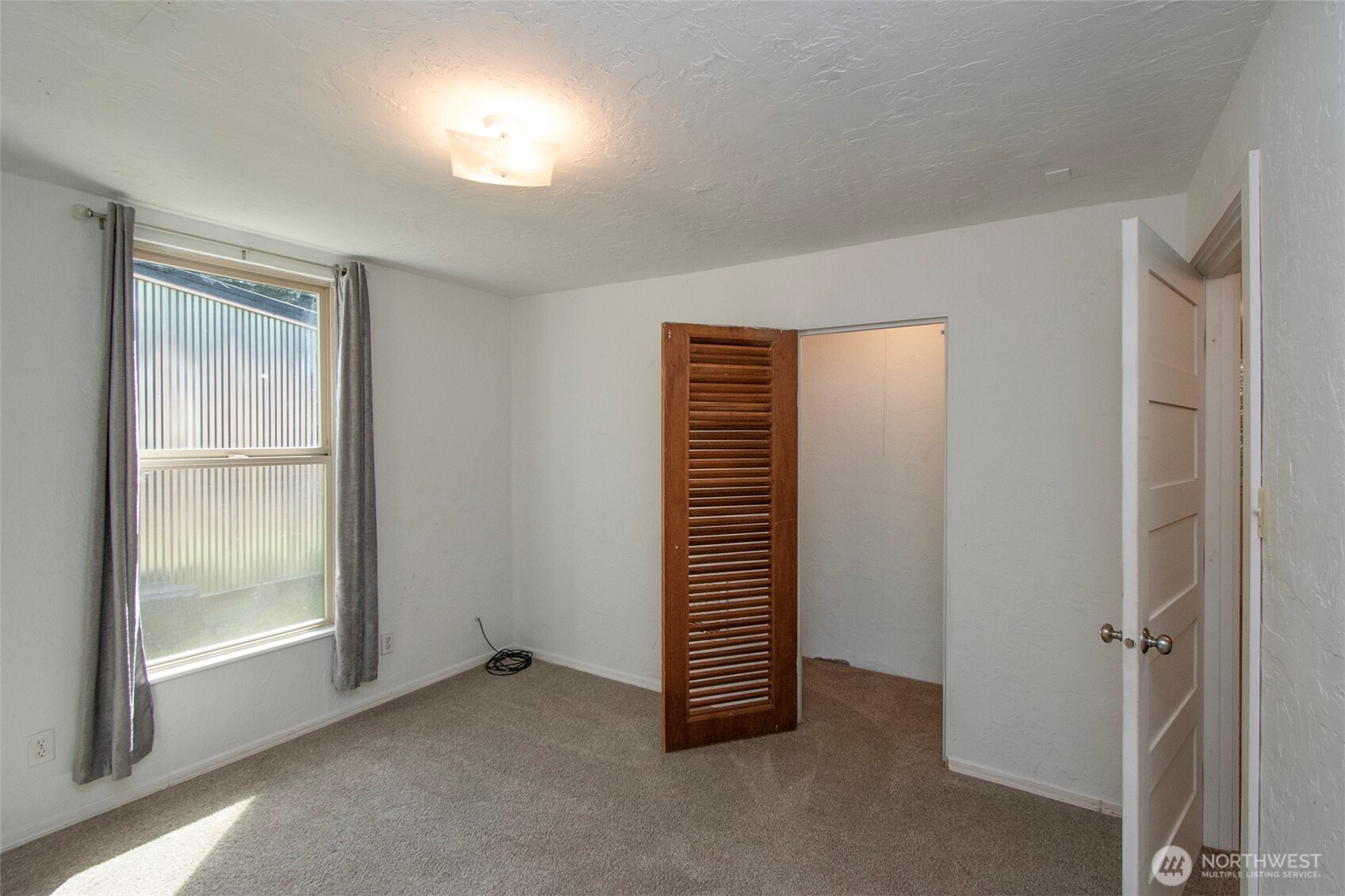 834 Little River , Port Angeles, WA 98363
