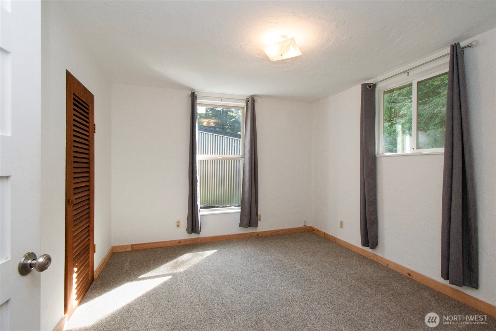 834 Little River , Port Angeles, WA 98363