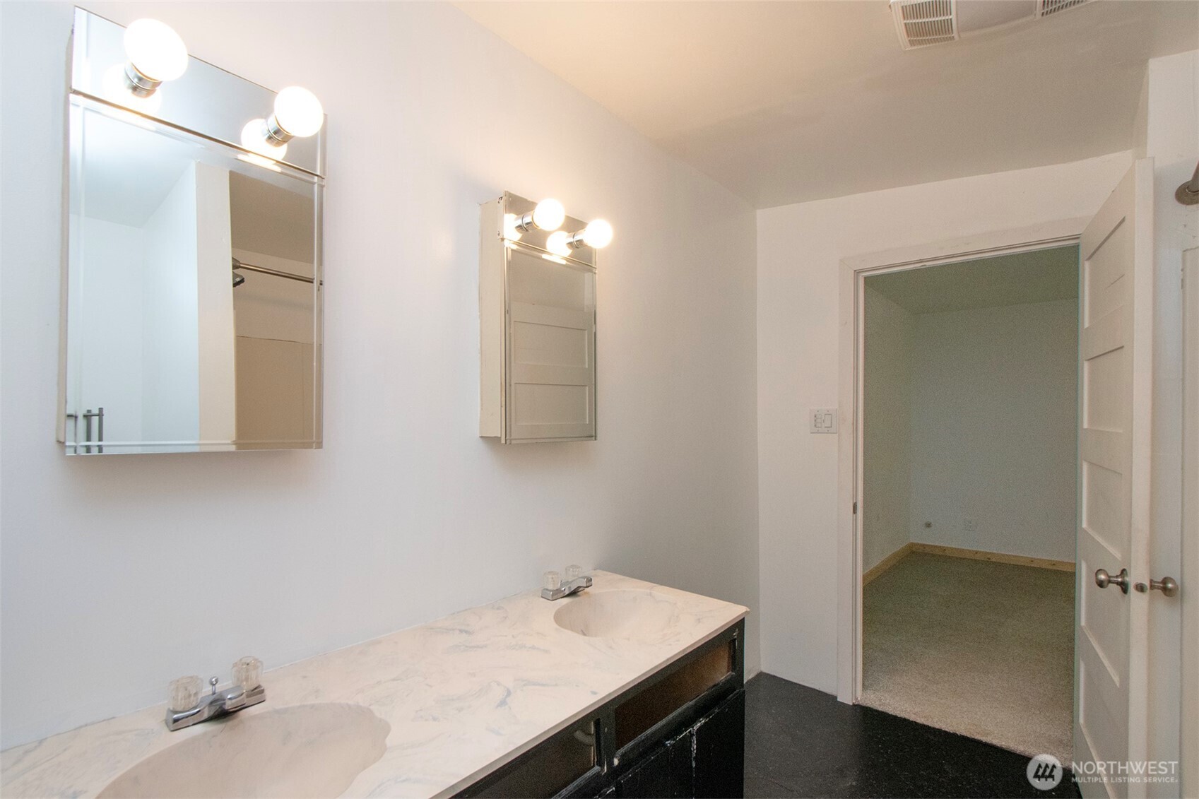 834 Little River , Port Angeles, WA 98363