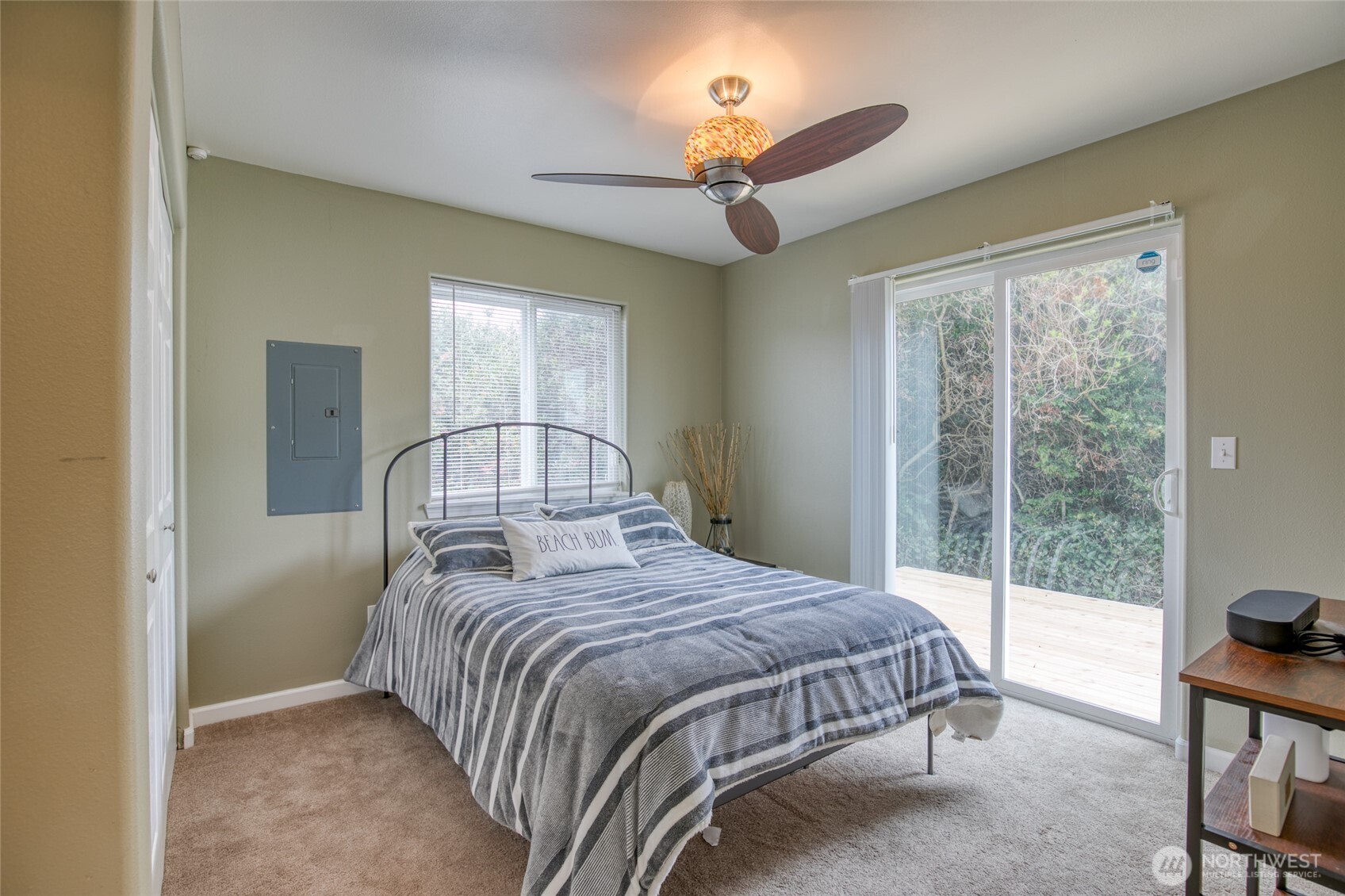 476 Trustee Street SW, Ocean Shores, WA 98569