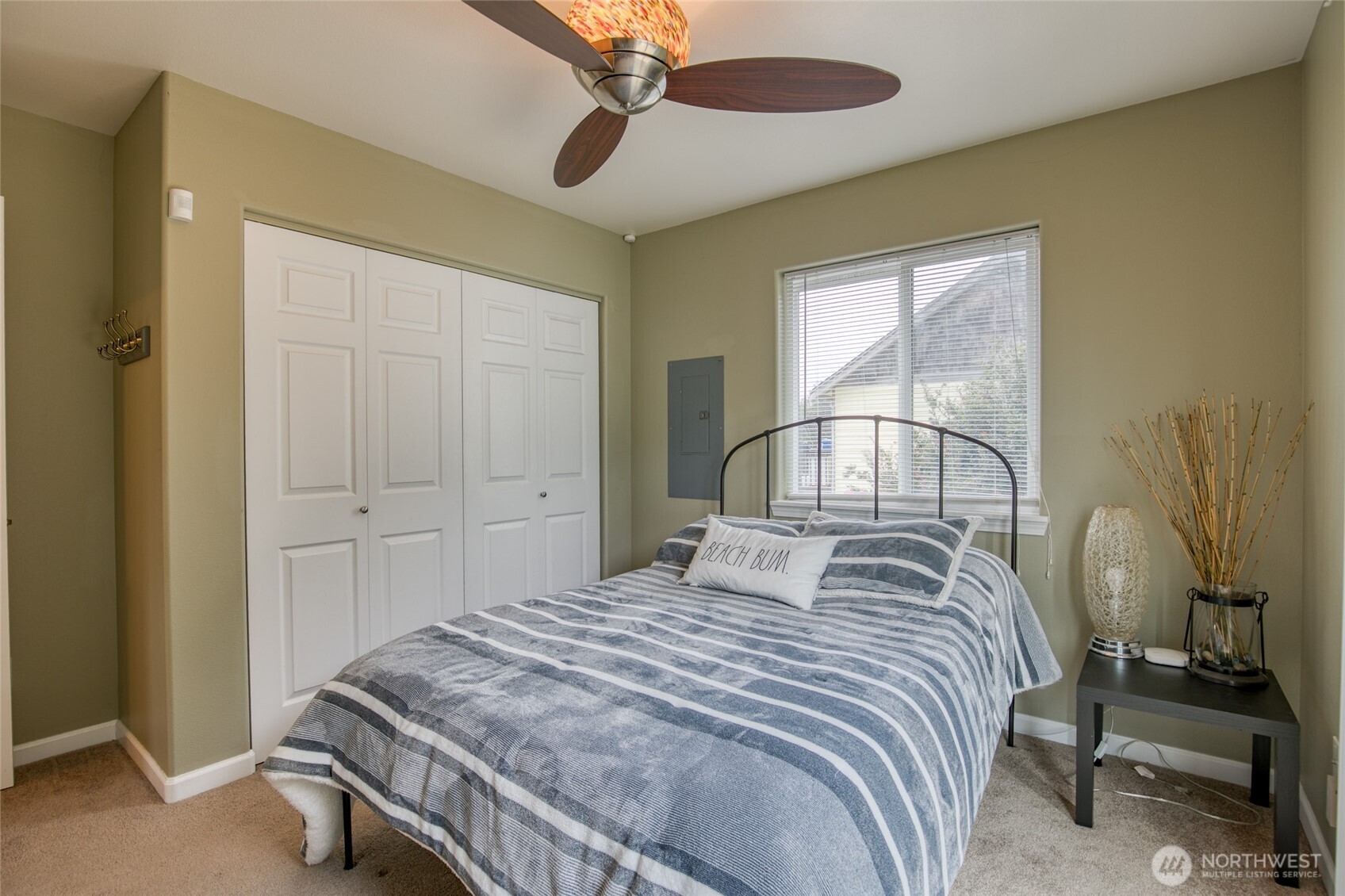 476 Trustee Street SW, Ocean Shores, WA 98569