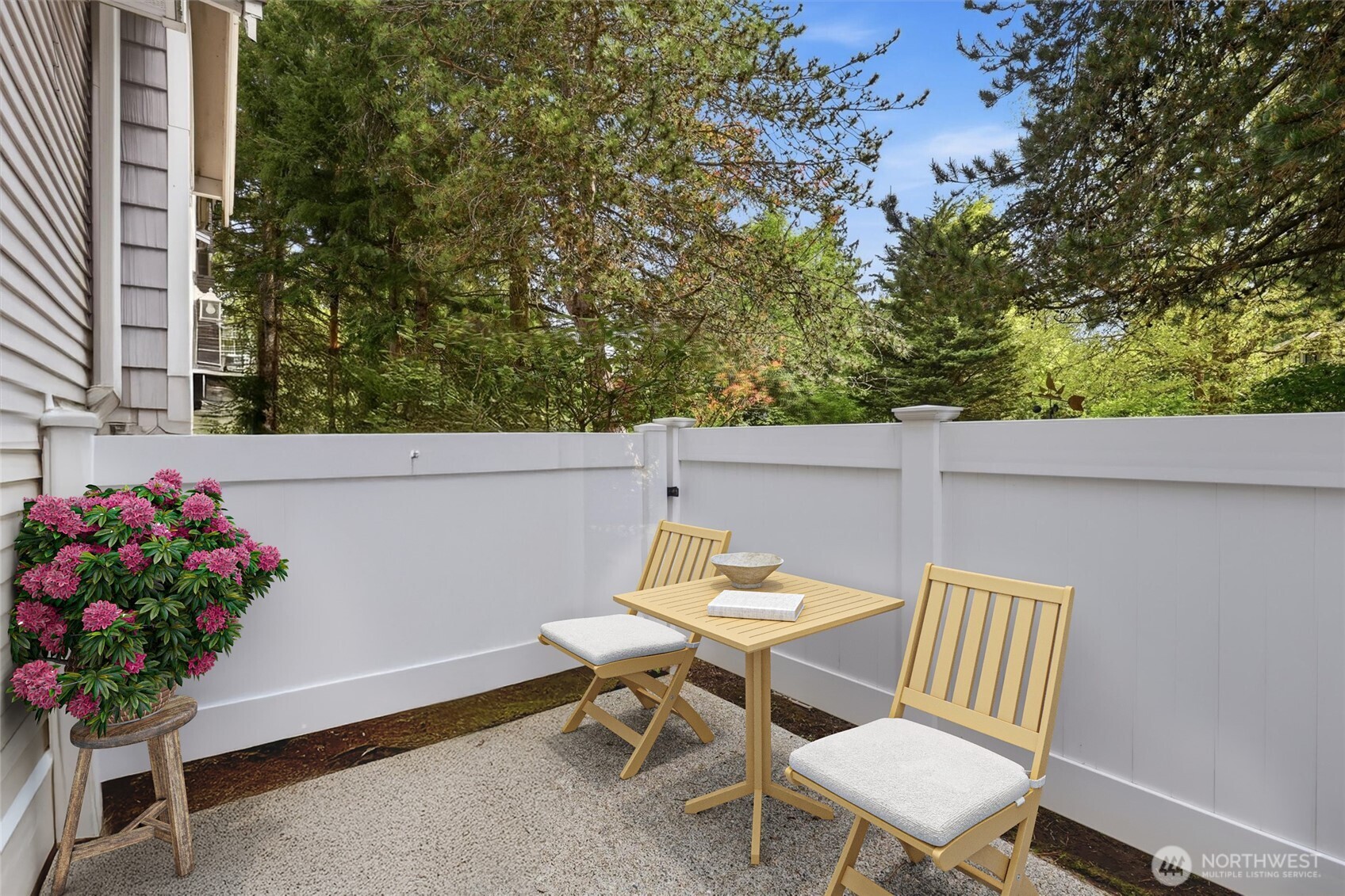 601 12th Avenue NW #D4, Issaquah, WA 98027