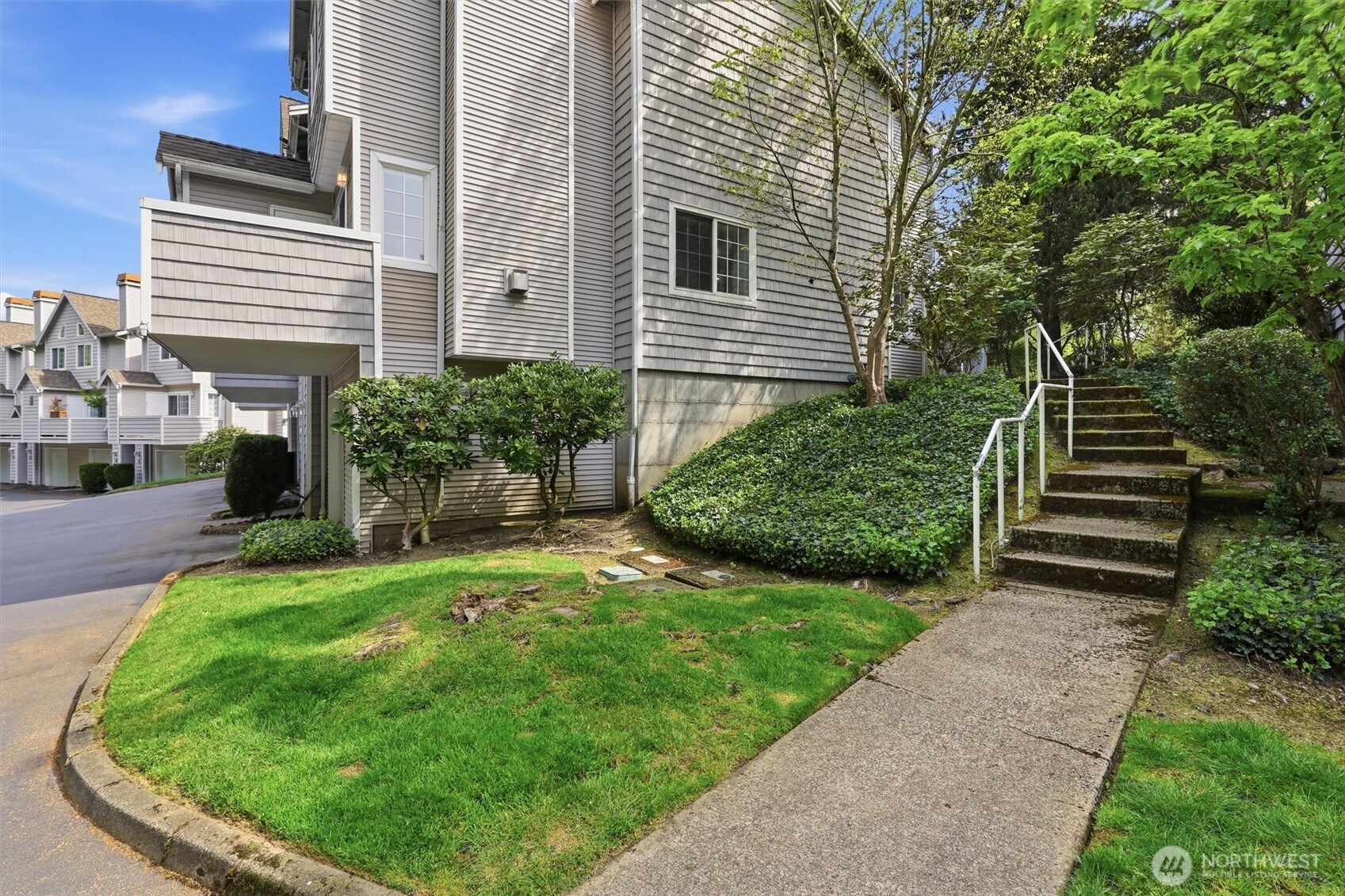601 12th Avenue NW #D4, Issaquah, WA 98027