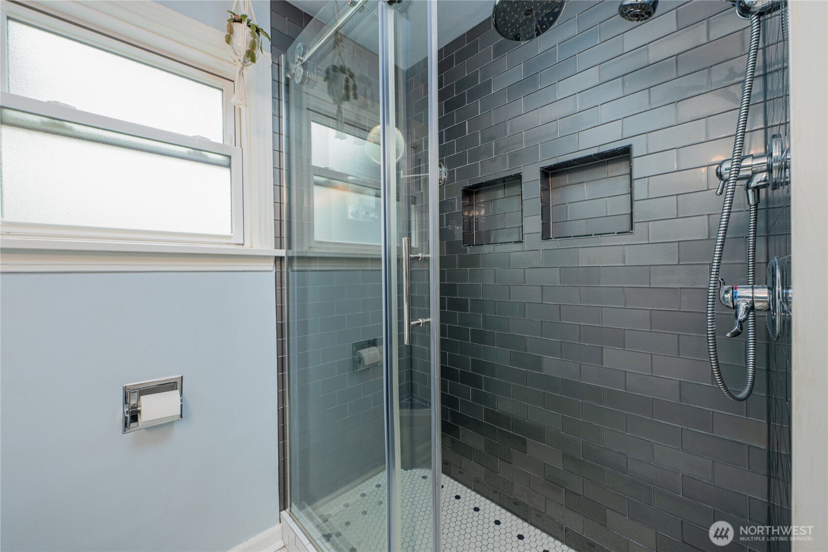 4921 24th Avenue S, Seattle, WA 98108