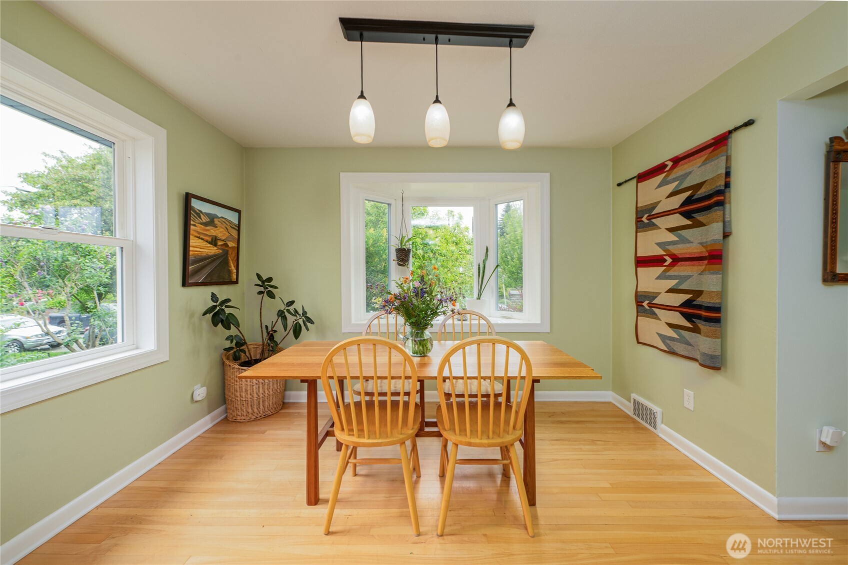 4921 24th Avenue S, Seattle, WA 98108