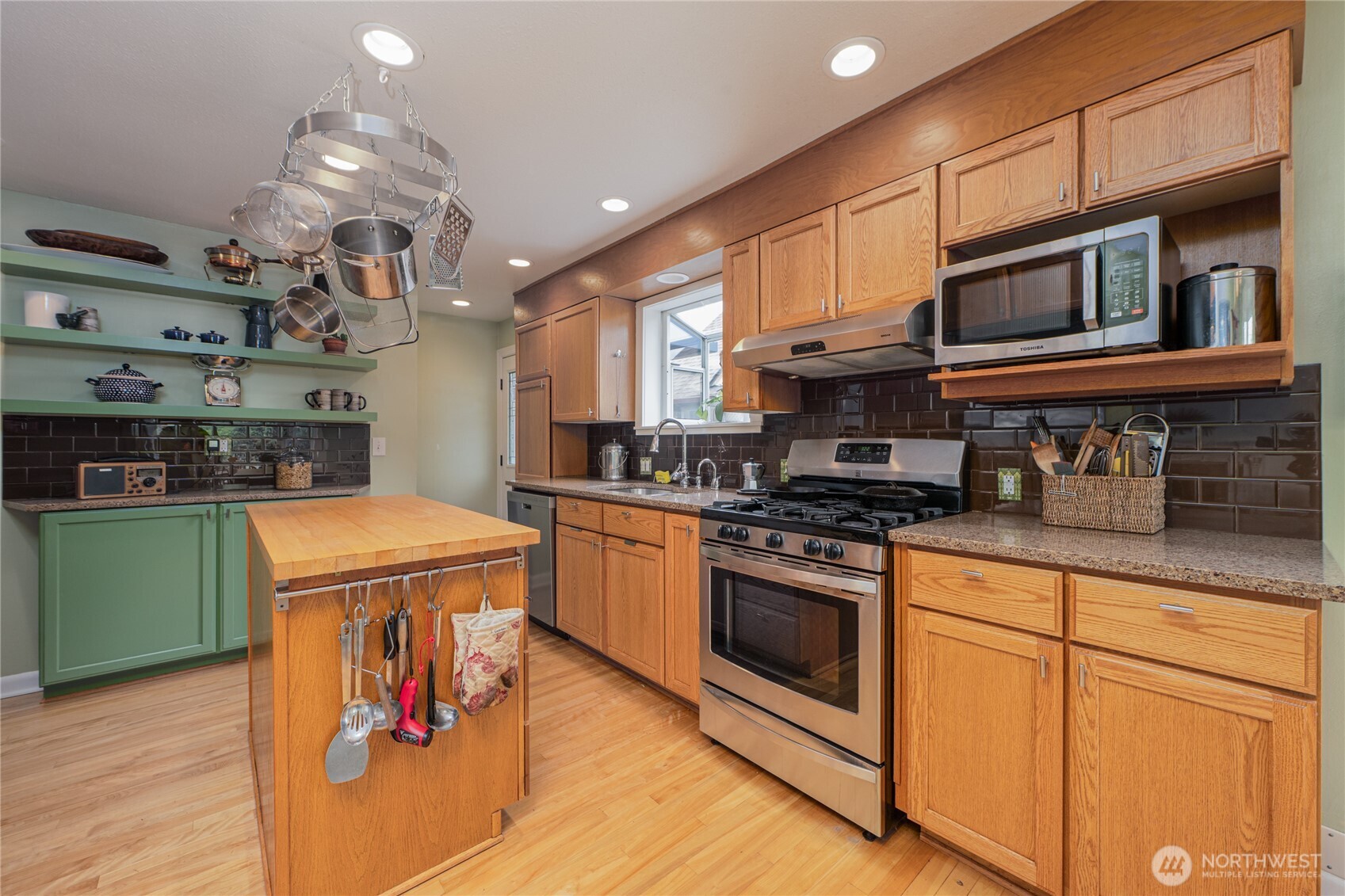 4921 24th Avenue S, Seattle, WA 98108