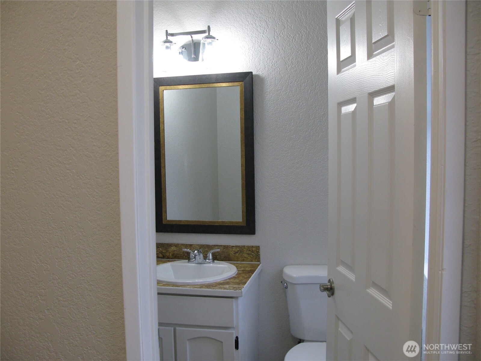 710 10th Street NE #D, Auburn, WA 98002