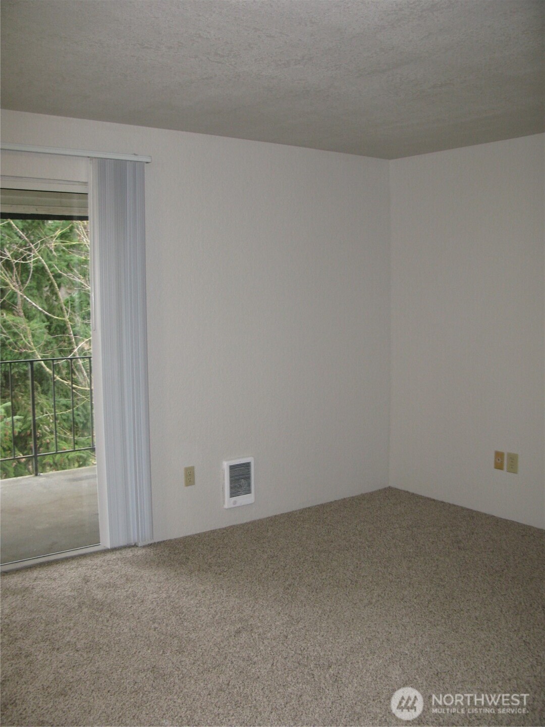 710 10th Street NE #D, Auburn, WA 98002