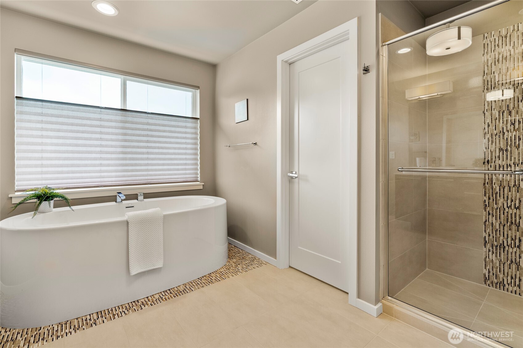 8007 9th Place SE, Lake Stevens, WA 98258