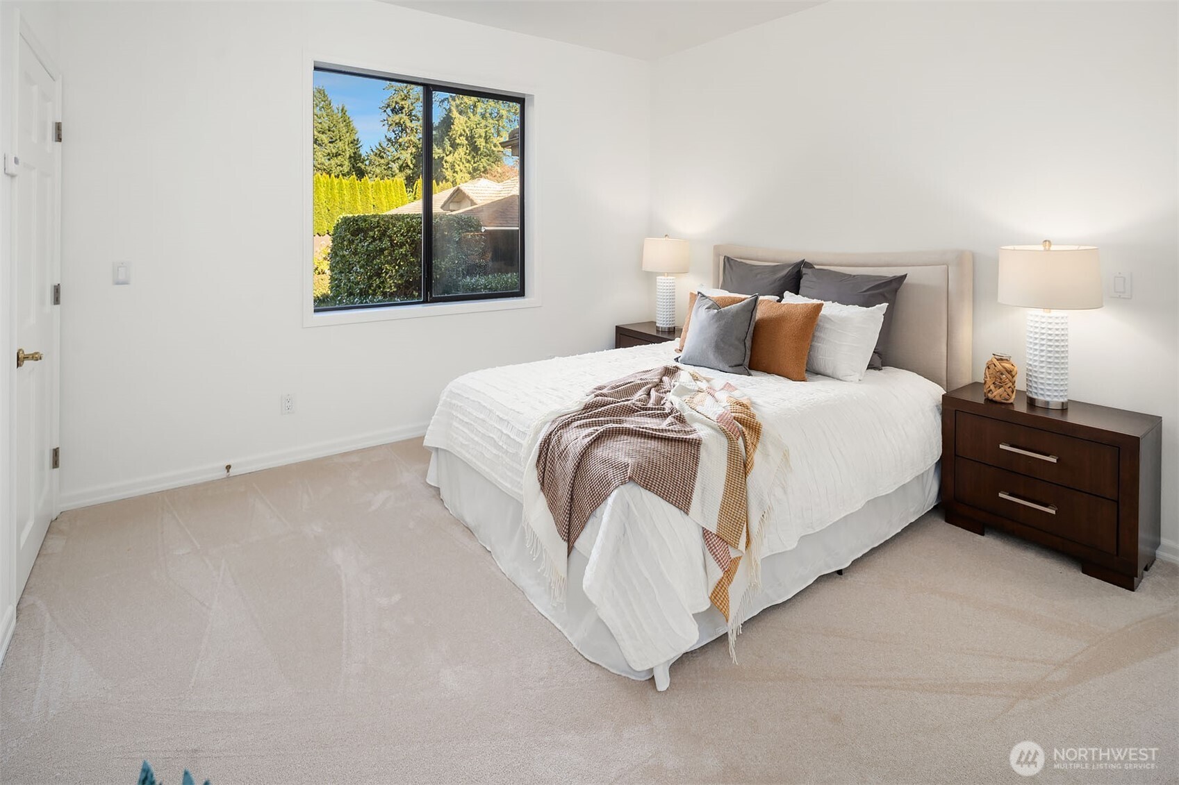 15805 SE 16th Street , Bellevue, WA 98008