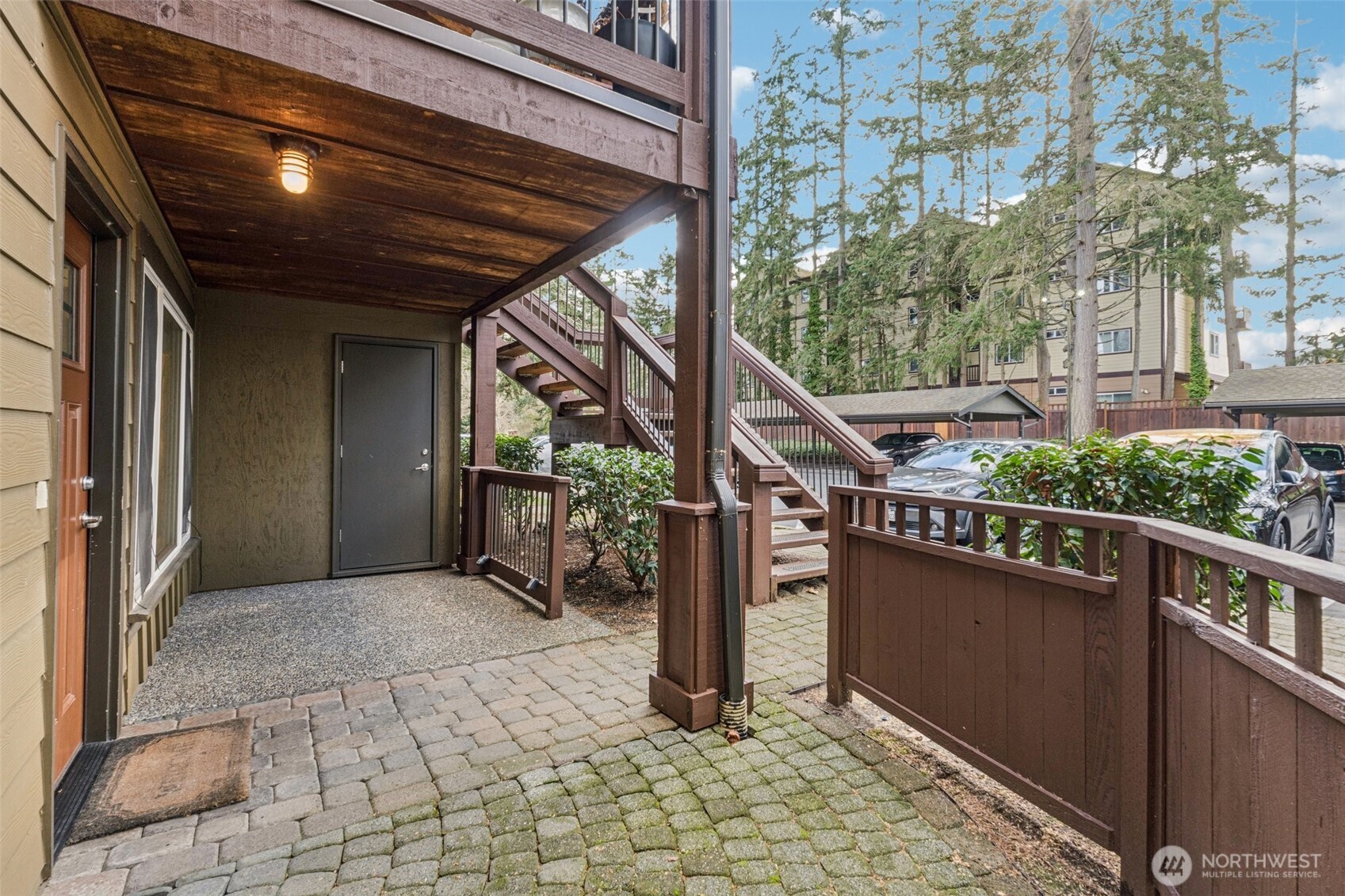 21305 48th Avenue W #B110, Mountlake Terrace, WA 98043