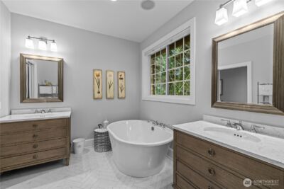 25314 SE 28th Street , Sammamish, WA 98075 - Photo 15