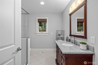 25314 SE 28th Street , Sammamish, WA 98075 - Photo 20