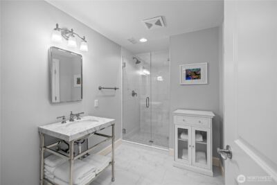 25314 SE 28th Street , Sammamish, WA 98075 - Photo 22