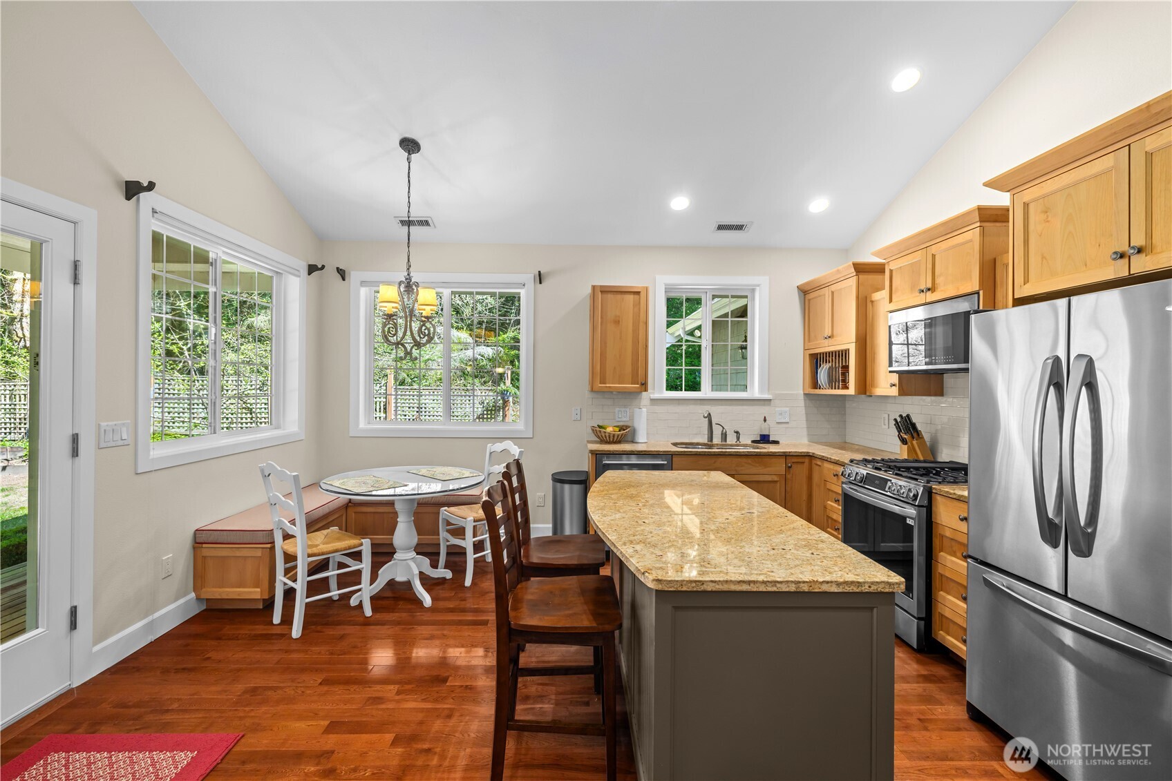 25314 SE 28th Street , Sammamish, WA 98075