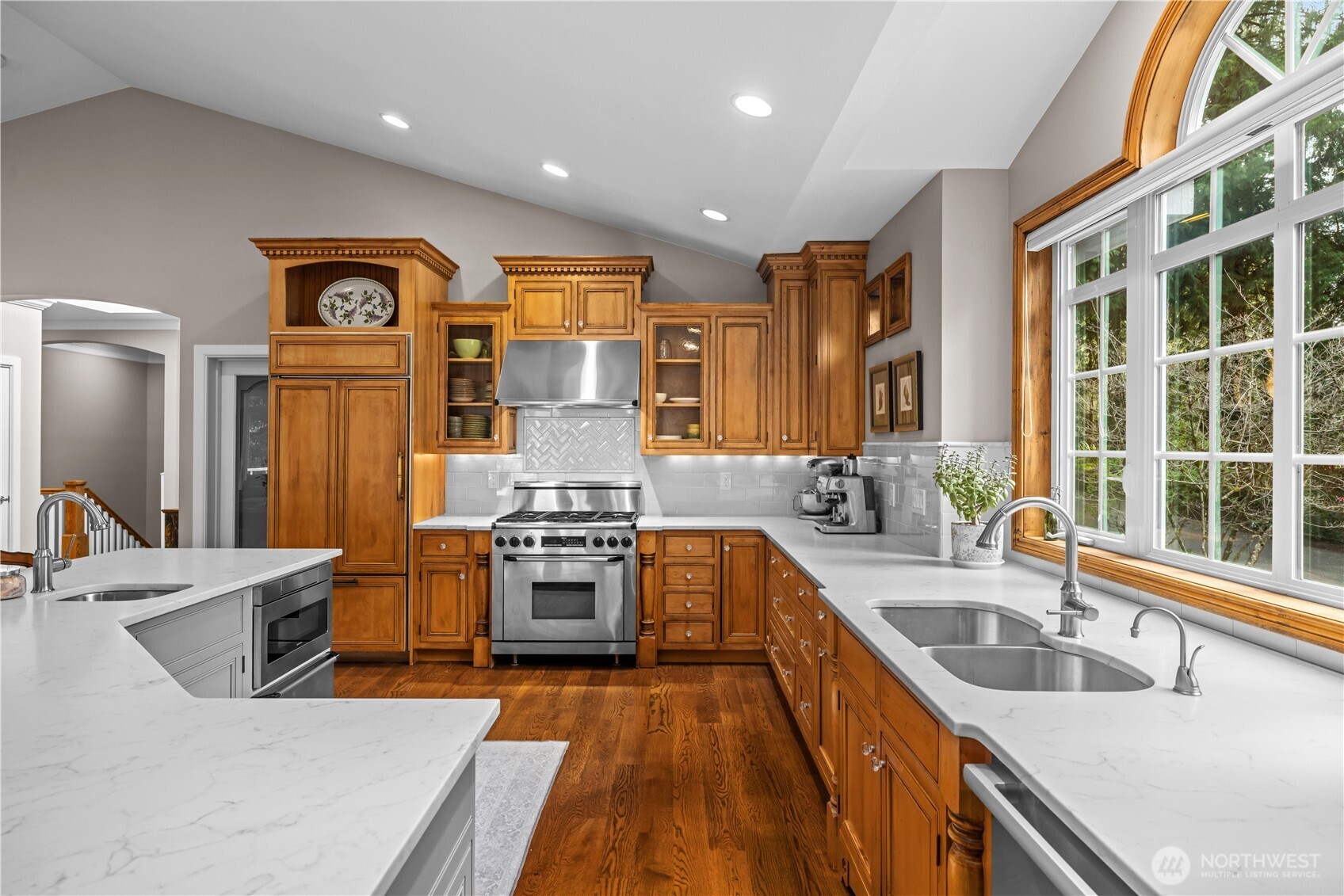 25314 SE 28th Street , Sammamish, WA 98075