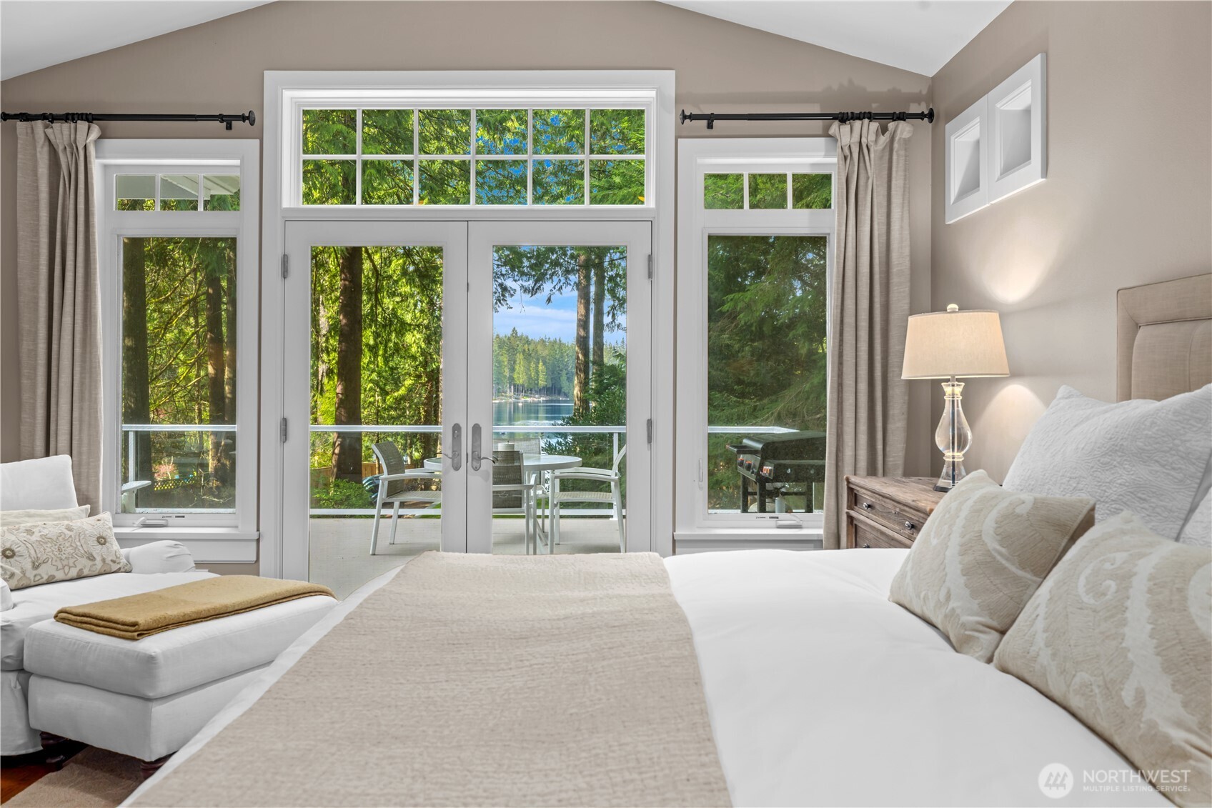 25314 SE 28th Street , Sammamish, WA 98075