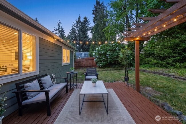 15717 97th Avenue Ct E, Puyallup, WA 98375-6703