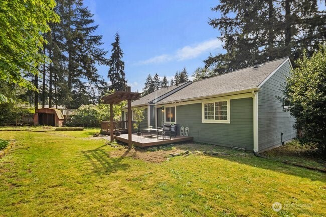 15717 97th Avenue Ct E, Puyallup, WA 98375-6703