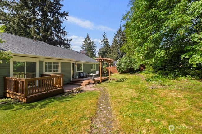 15717 97th Avenue Ct E, Puyallup, WA 98375-6703